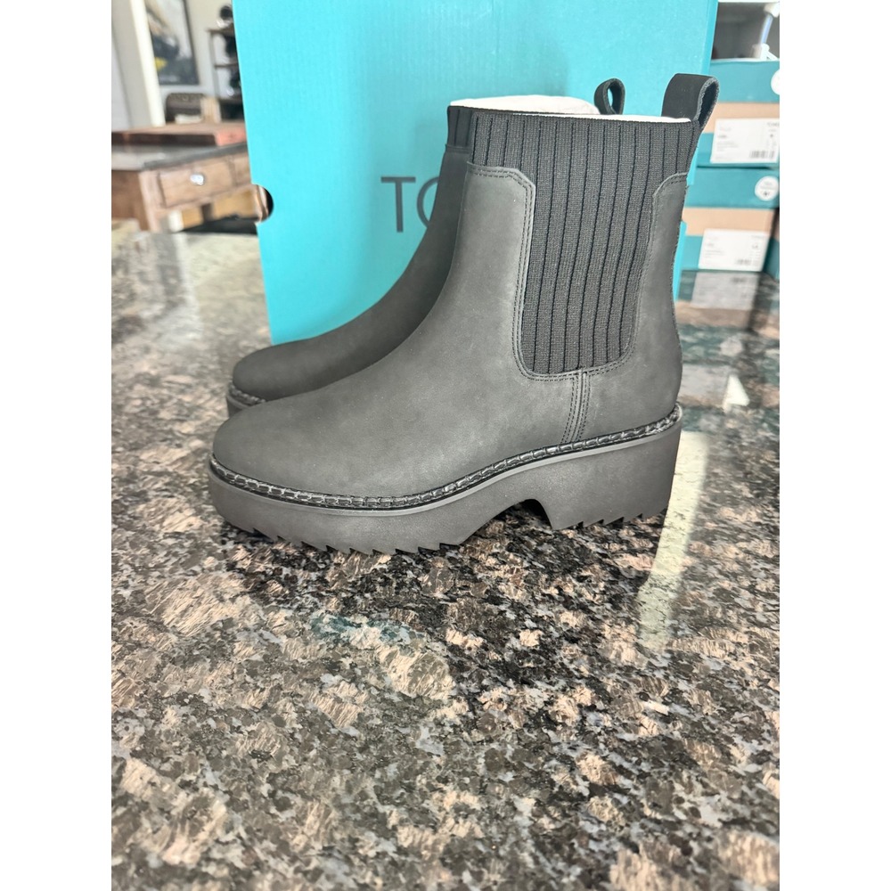 TOMS Millie Black Nubuck Leather Water Resistant Platform Chelsea Boots Womens 6